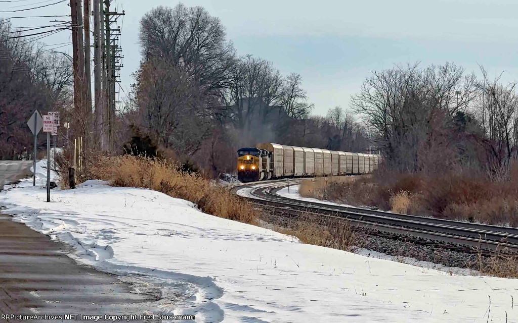 CSX 551 leads M224.